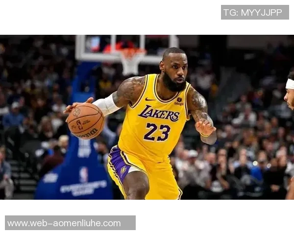 勒布朗詹姆斯：篮球巨星的传奇旅程与时代影响力解析