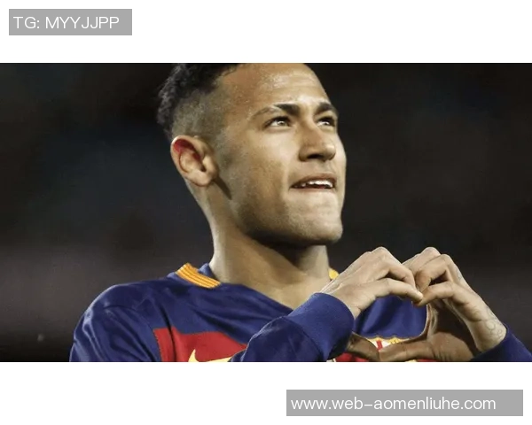 哈维西蒙斯：年轻天才在足球赛场上的崛起与未来展望