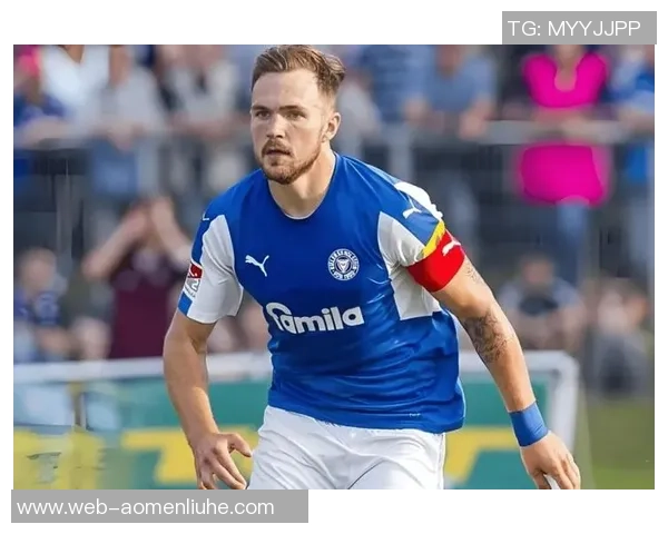 基尔与柏林联合实力分析及近期表现对比探讨