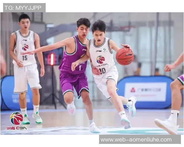 朱旭航的成长之路：从青涩少年到职场精英的蜕变与奋斗历程